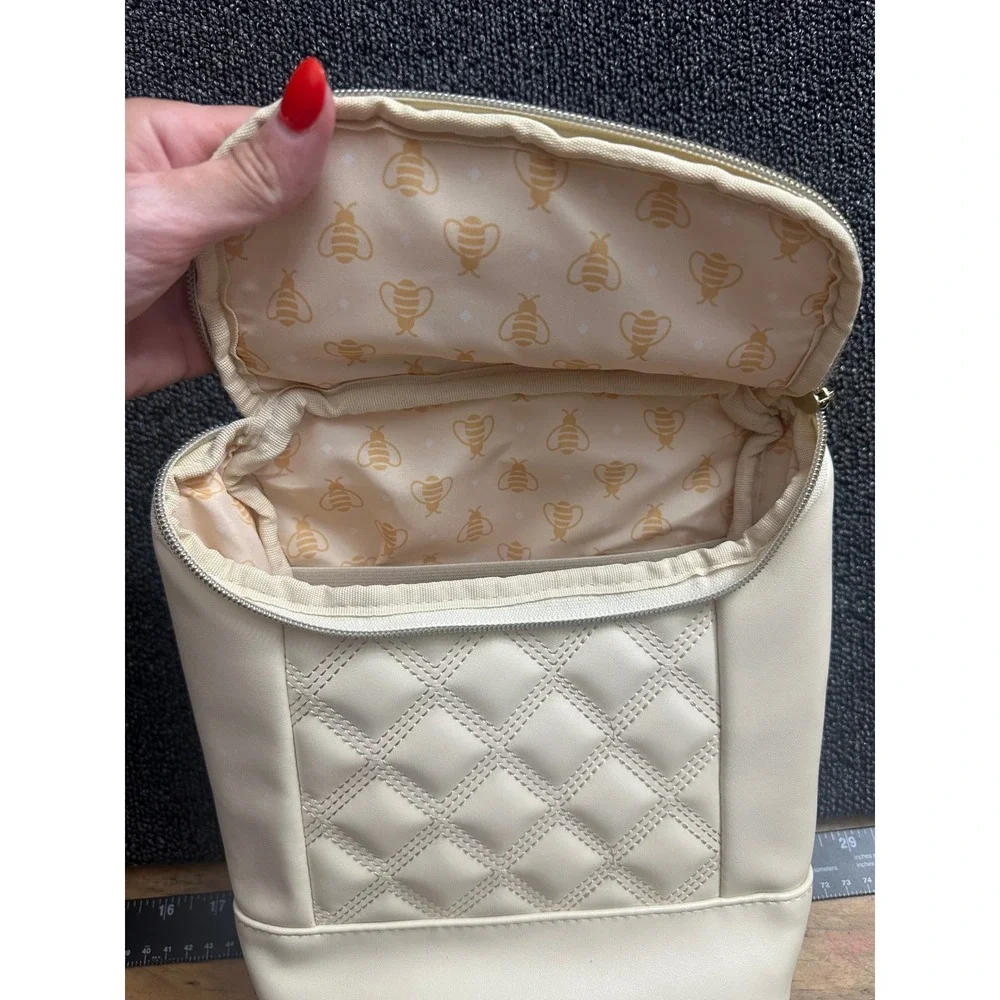 Itzy Ritzy Chill Like a Boss Insulated Bottle Bag Cream Quilted milk and honey